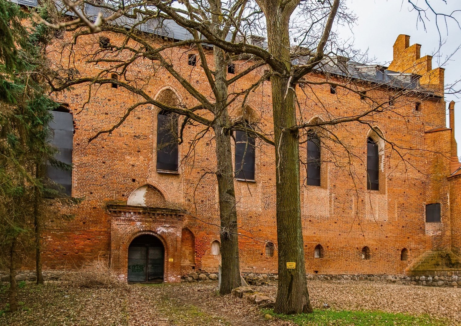 Zamek w Barcianach 4